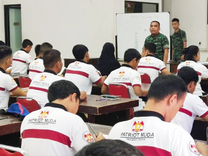 Interaksi Tutor dan Siswa Patriot Muda